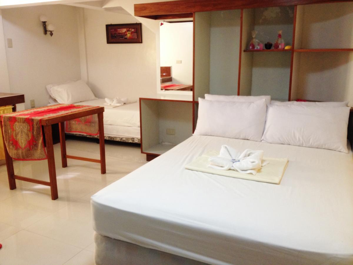 Peria Seafront Pensione Roxas  Exterior foto