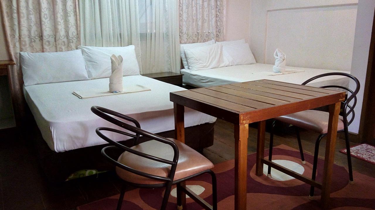 Peria Seafront Pensione Roxas  Exterior foto