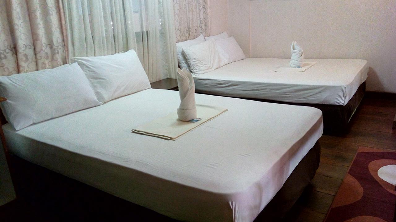Peria Seafront Pensione Roxas  Exterior foto