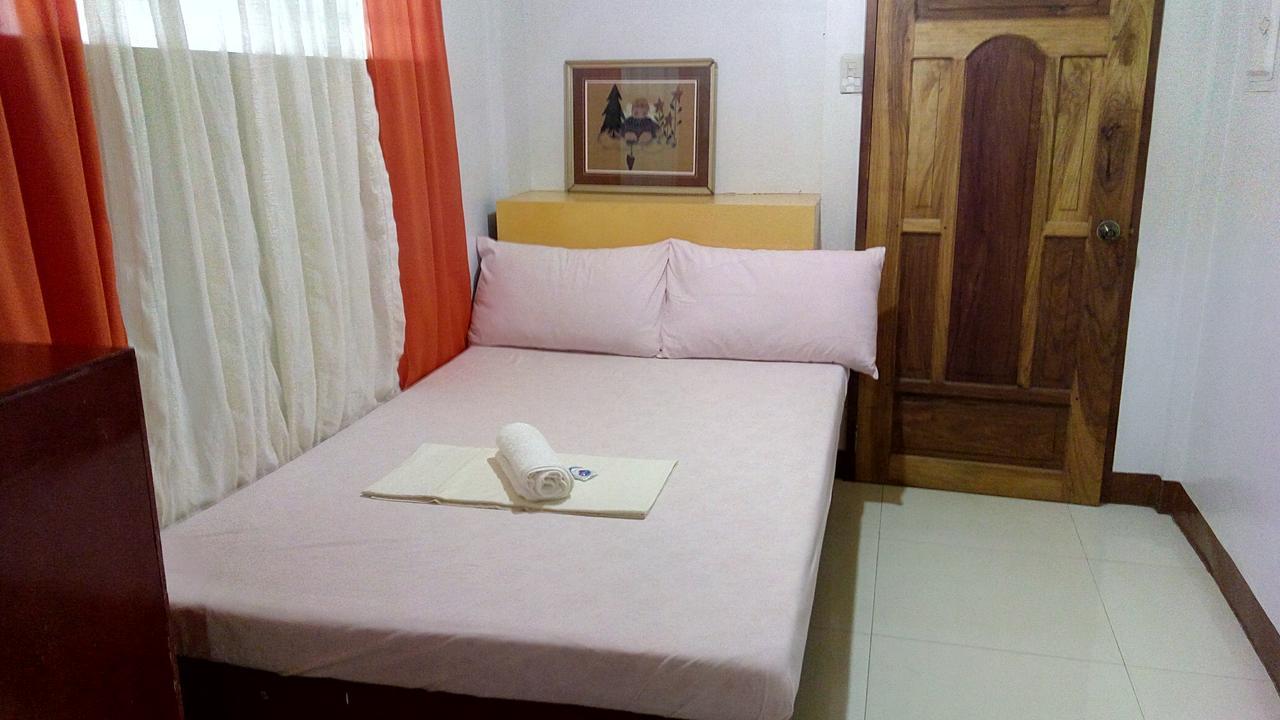 Peria Seafront Pensione Roxas  Exterior foto