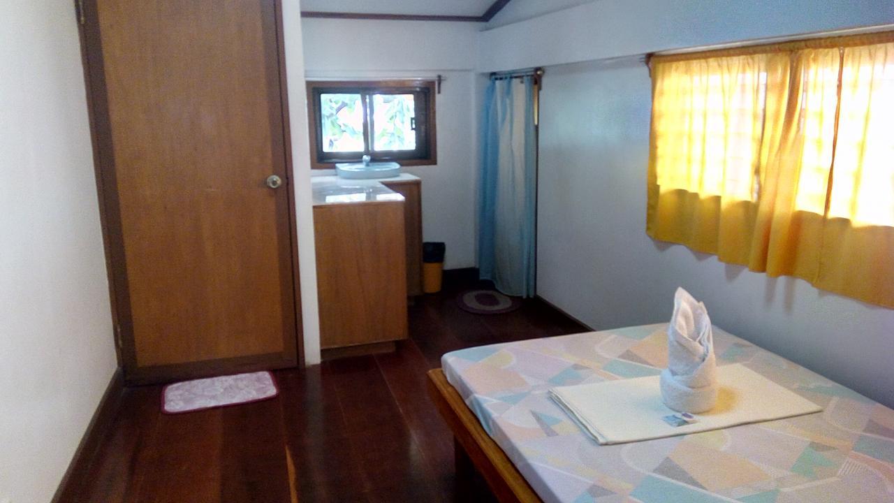 Peria Seafront Pensione Roxas  Exterior foto