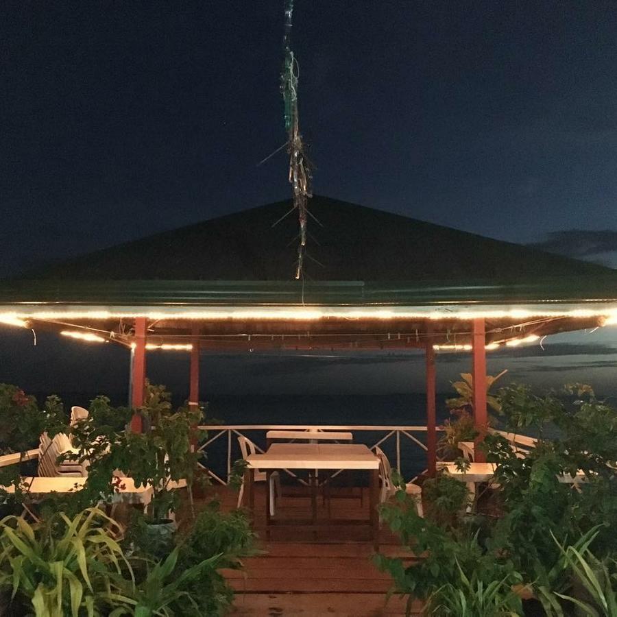 Peria Seafront Pensione Roxas  Exterior foto
